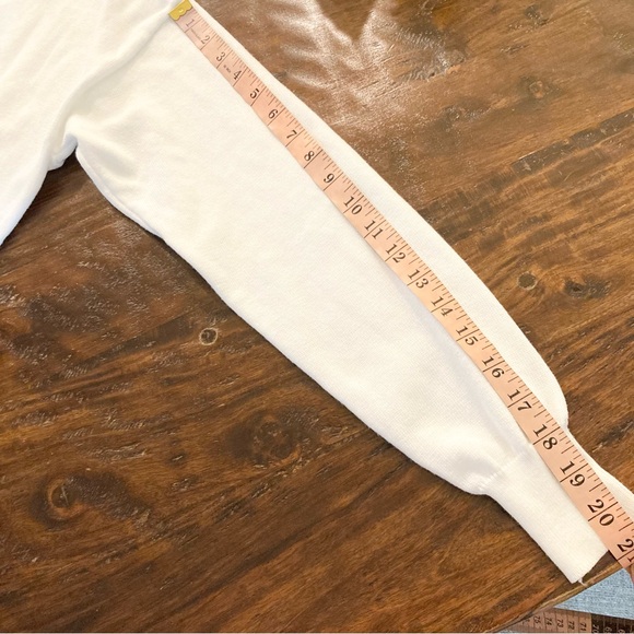 White Off Shoulder Sweater Women’s Long Sleeve Size Small S - Picture 6 of 6